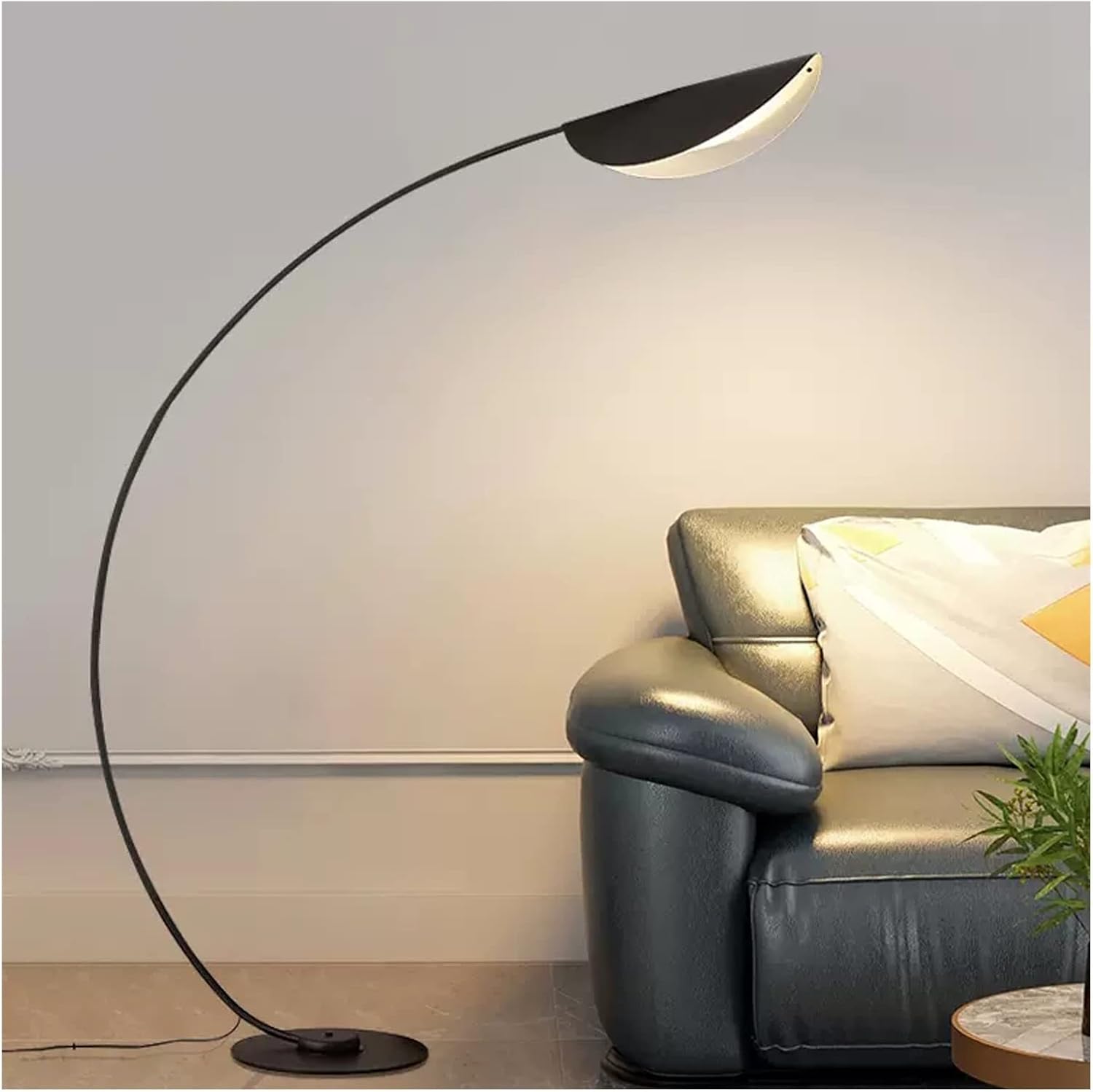 AUR - FL - RL9091 - BK EESHHA Modern Floor Lamp - Aura Lighting - Azar Group